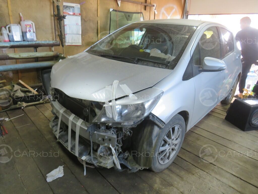 Toyota Vitz 2013