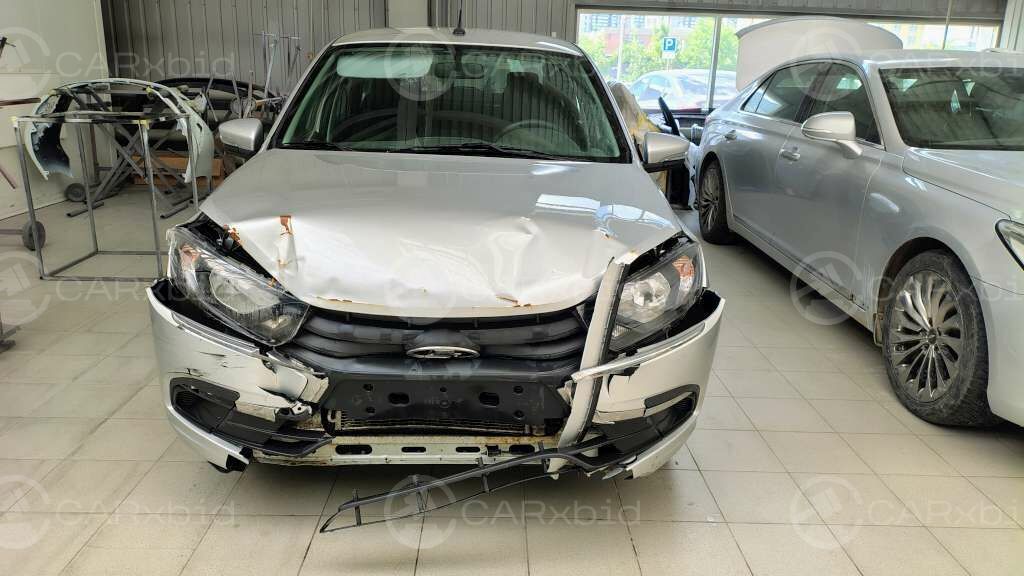 LADA GRANTA 219040 2024